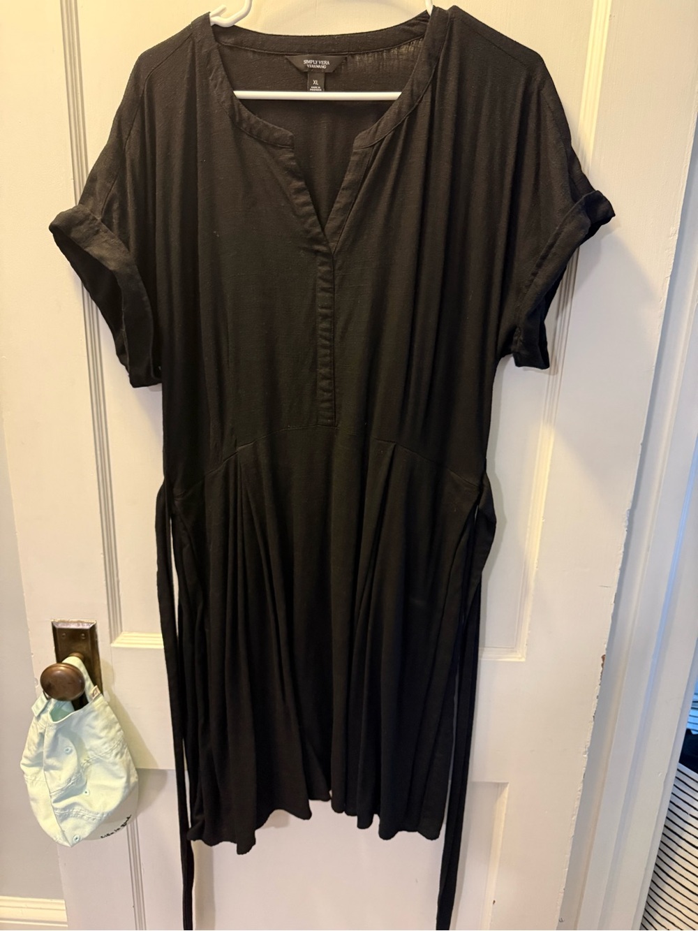 Simply Vera Vera Wang Black V-Neck Tie-Waist Dress